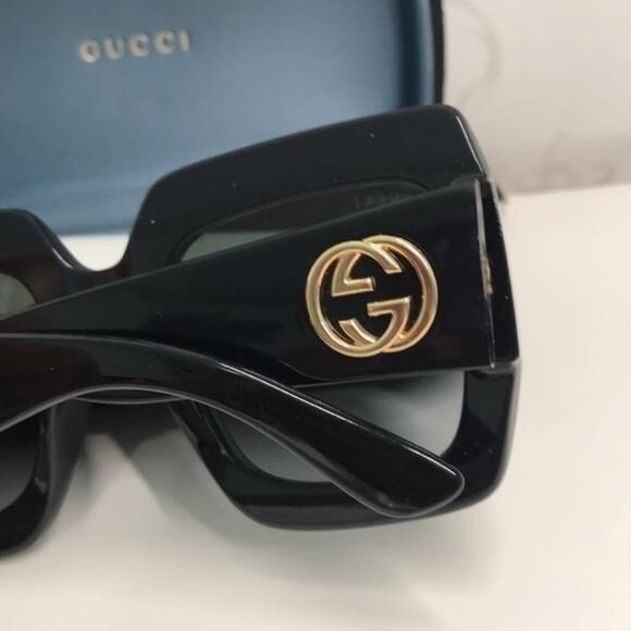 New Authentic Gucci GG0053SN 001 Black Oversize Square Sunglasses - Picture 5 of 14